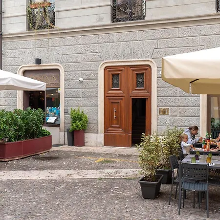 Affittacamere Palazzo Biasini By Postcardsfrom Verona